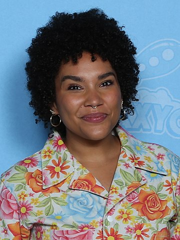 Emmy Raver Lampman Bio Age Height Weight Measurements Bra Size